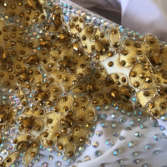 International Latin competition dress custom hand made (never danced in) - Picture 3 of 12